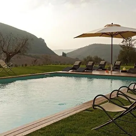Sleeps 10 Pool Air Con Wifi Palazzo Guglielmi